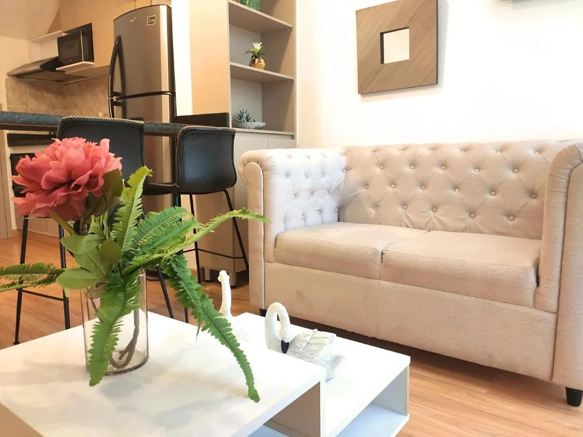 Cora 96 Street Apartments ボゴタ