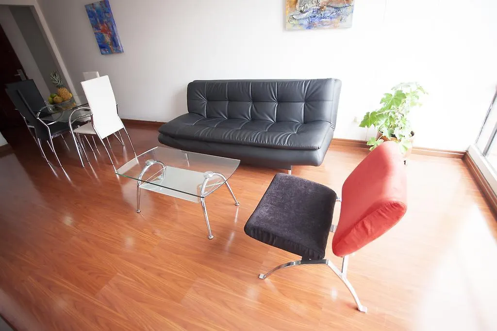 Cora 96 Street Apartments ボゴタ