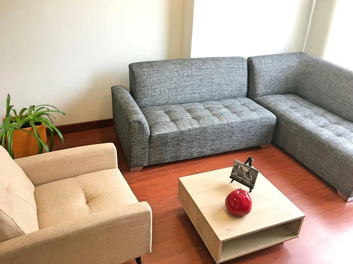 アパートホテル Cora 96 Street Apartments ボゴタ